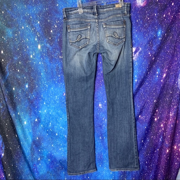 Ilir- Medium Wash Low Rise Jeans size 3 - Picture 5 of 11